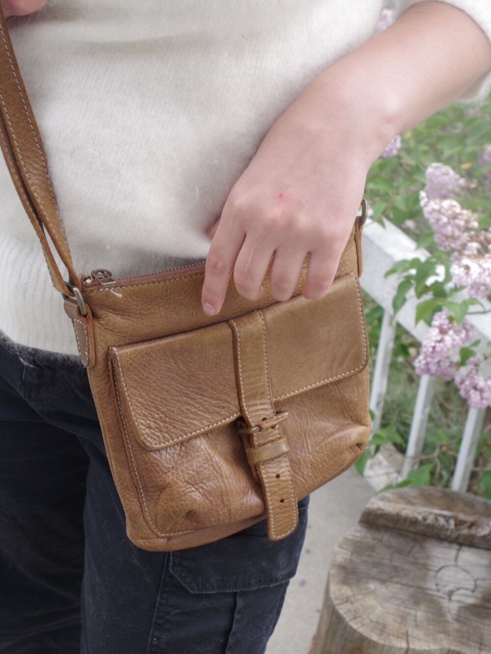 Vintage Leather Roots Purse Made Cananda - Picture 6 of 8